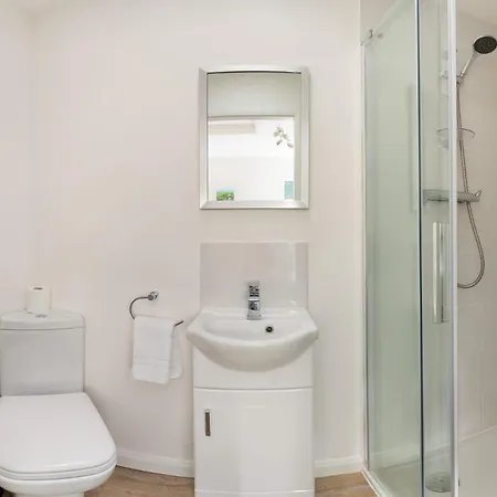 2 Bed In Oc-lr145 * אמבלסייד