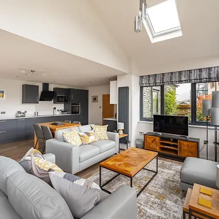 2 Bed In Oc-lr145 *