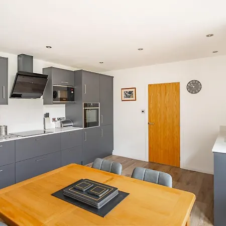 בית נופש 2 Bed In Oc-lr145 *